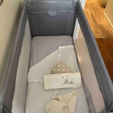 Just 100mts From Gaudi's Casa Milà-la Pedrera *