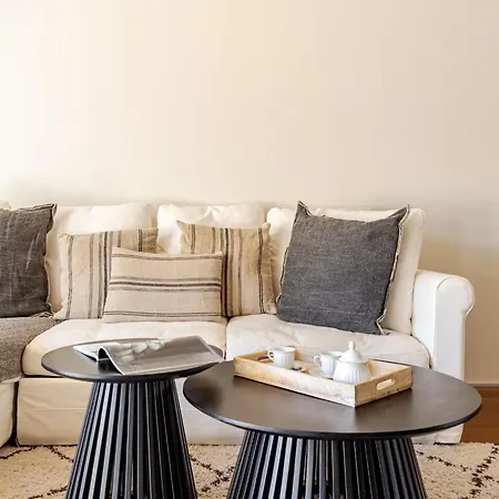 Just 100mts From Gaudi's Casa Mila-la Pedrera * 바르셀로나